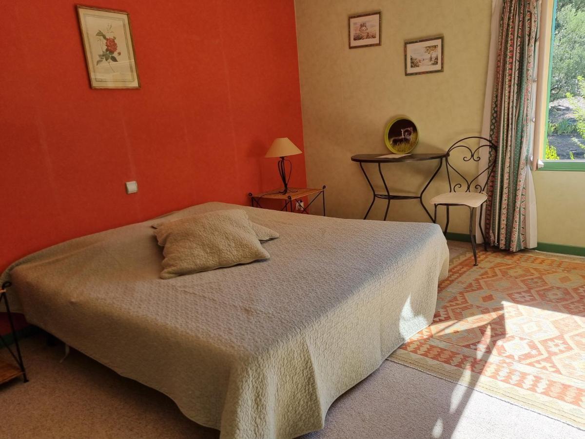 Les Conils - Gites Et Chambres D'Hotes Saint-Pierre-de-Vassols Kültér fotó