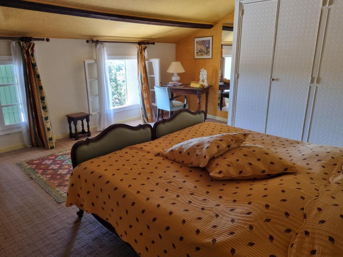 Les Conils - Gites Et Chambres D'Hotes Saint-Pierre-de-Vassols Kültér fotó