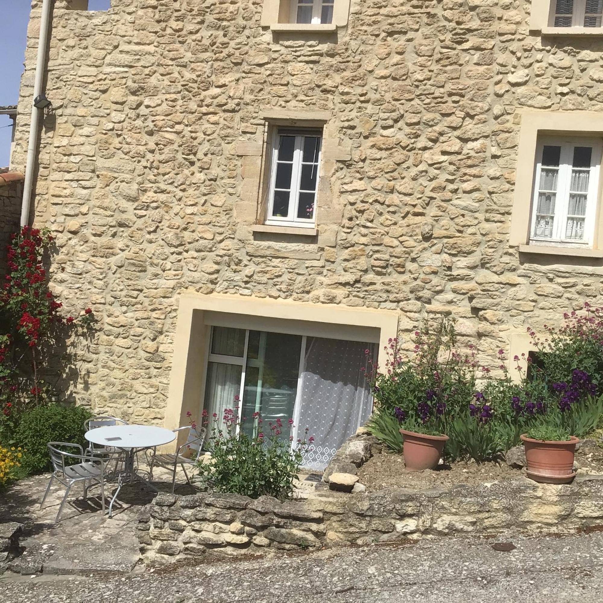 Les Conils - Gites Et Chambres D'Hotes Saint-Pierre-de-Vassols Kültér fotó
